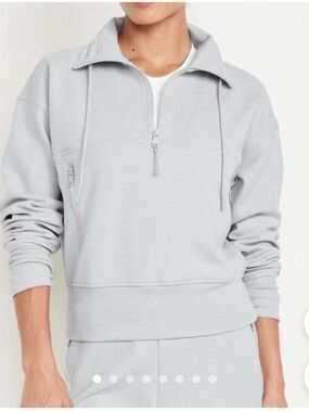 Women’s Old Navy Dynamic Fleece Half Zip